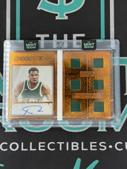 2025 spinning Yarns Giannis Antetokounmpo Booklet Patch Auto /25