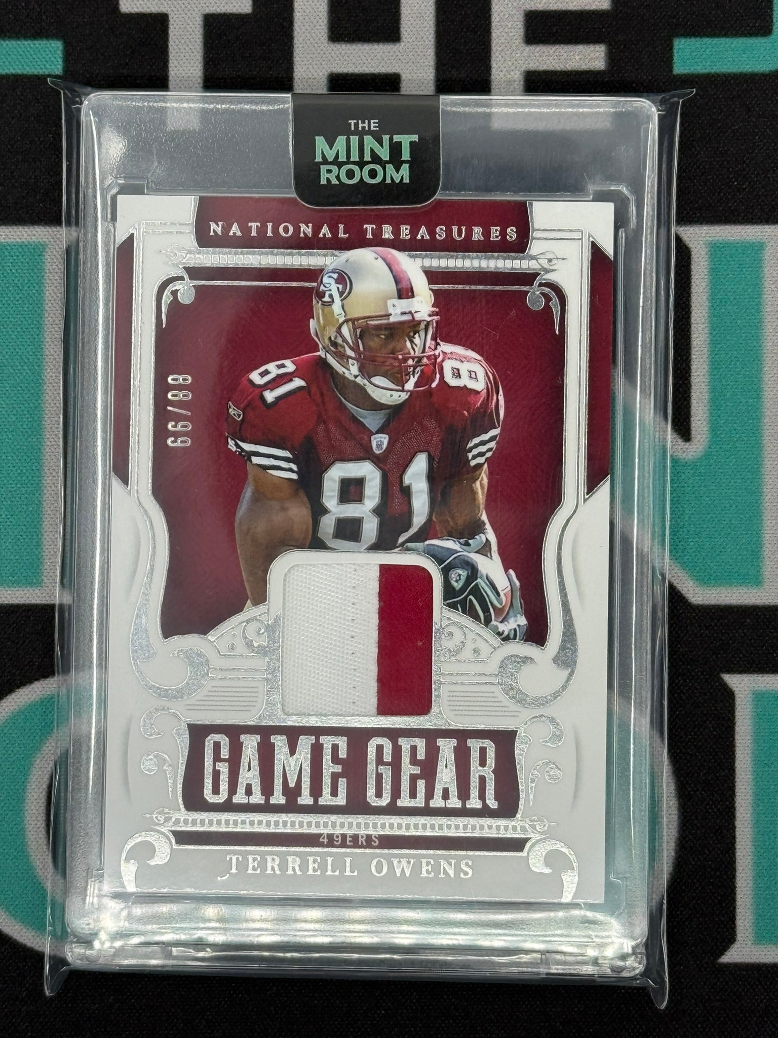 2025 National Treasures Terrell Owens Game Gear Patch /99