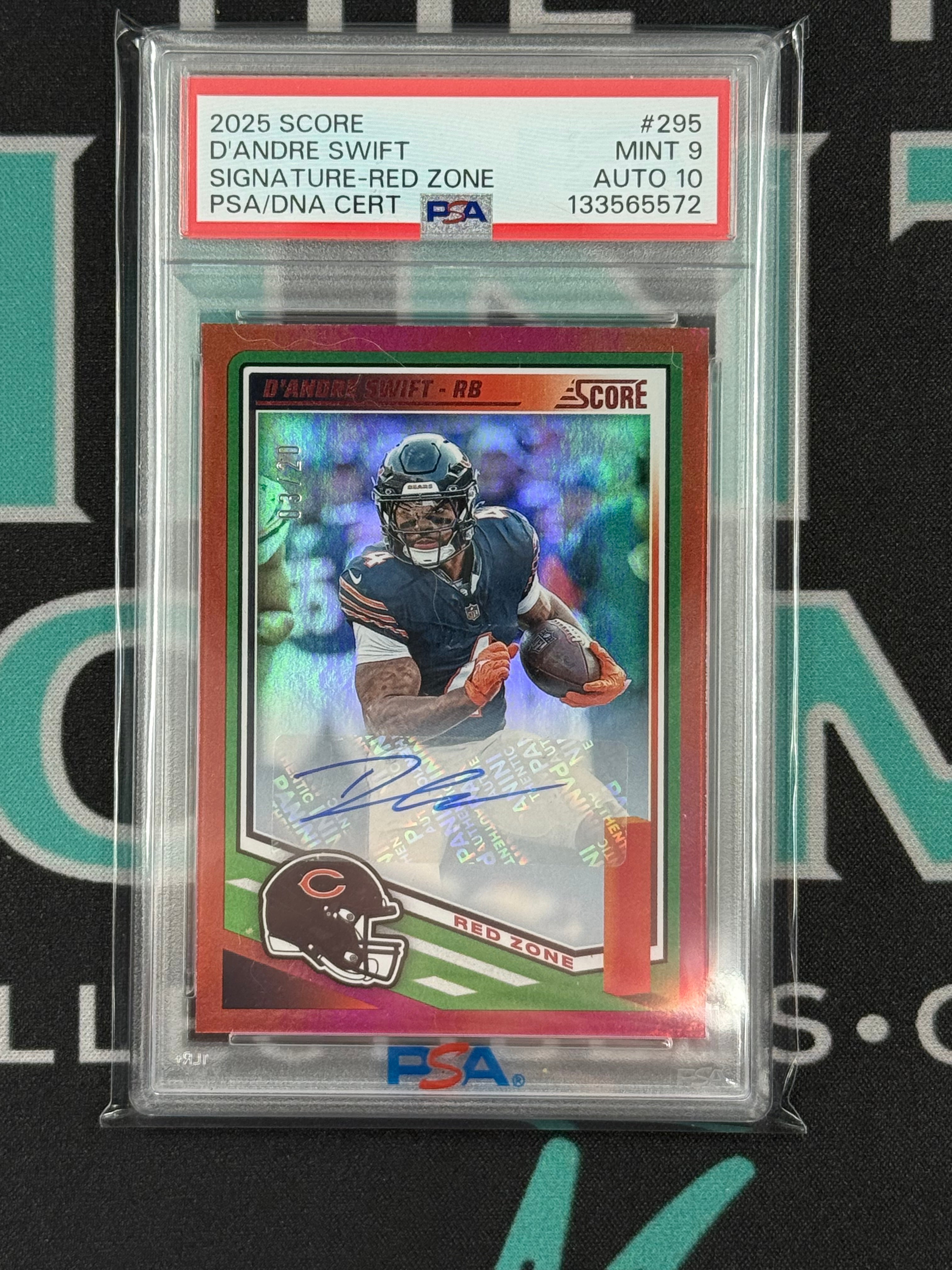 2025 Score D'Andre Swift Red Zone Autograph /20 PSA 9/10