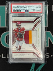 2023 National Treasures Patrick Mahomes II Silver Treasured Patch Holographic /25 PSA 8