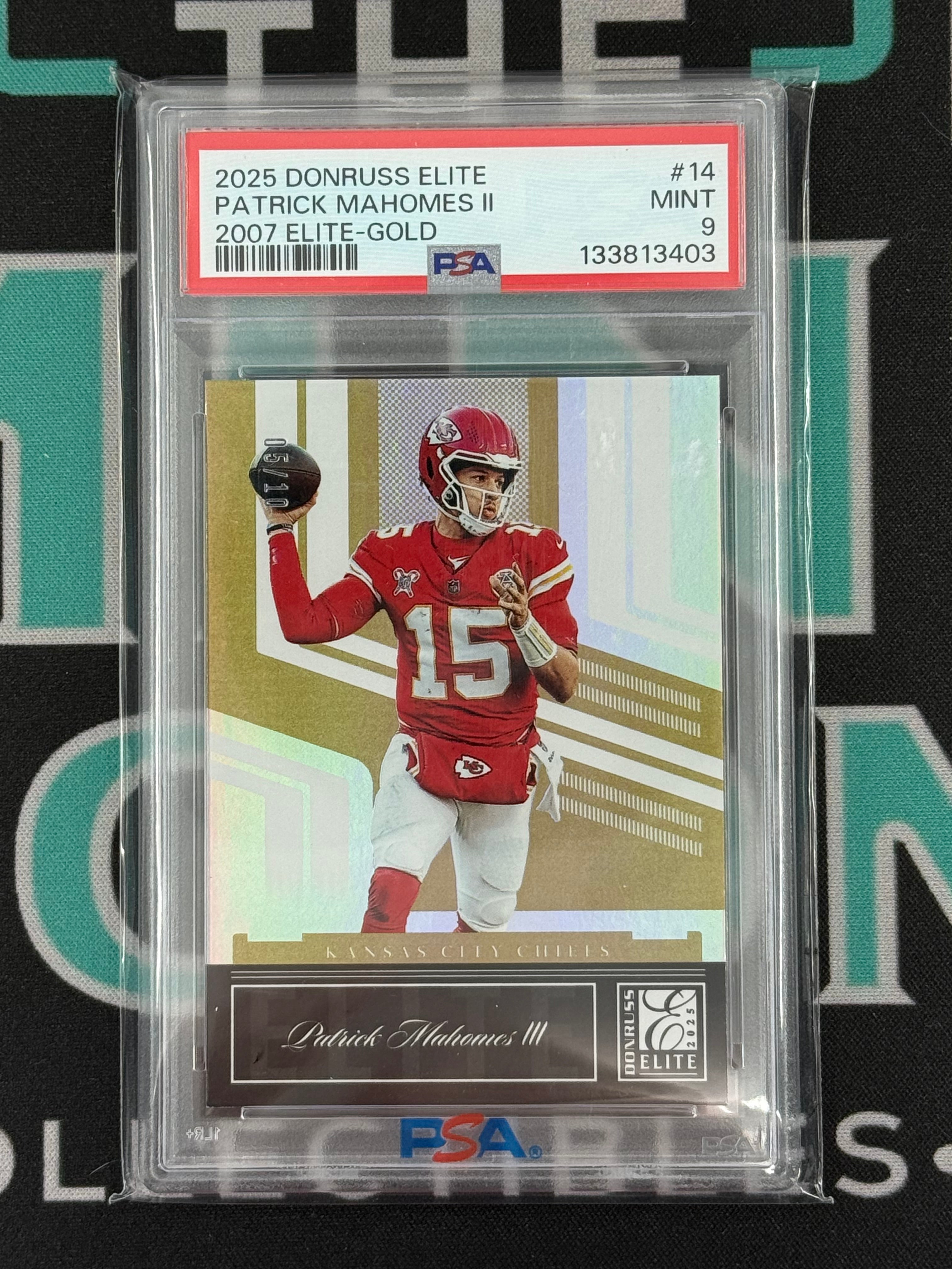 2025 Elite Patrick Mahomes II 2007 Elite Gold /10 PSA 9