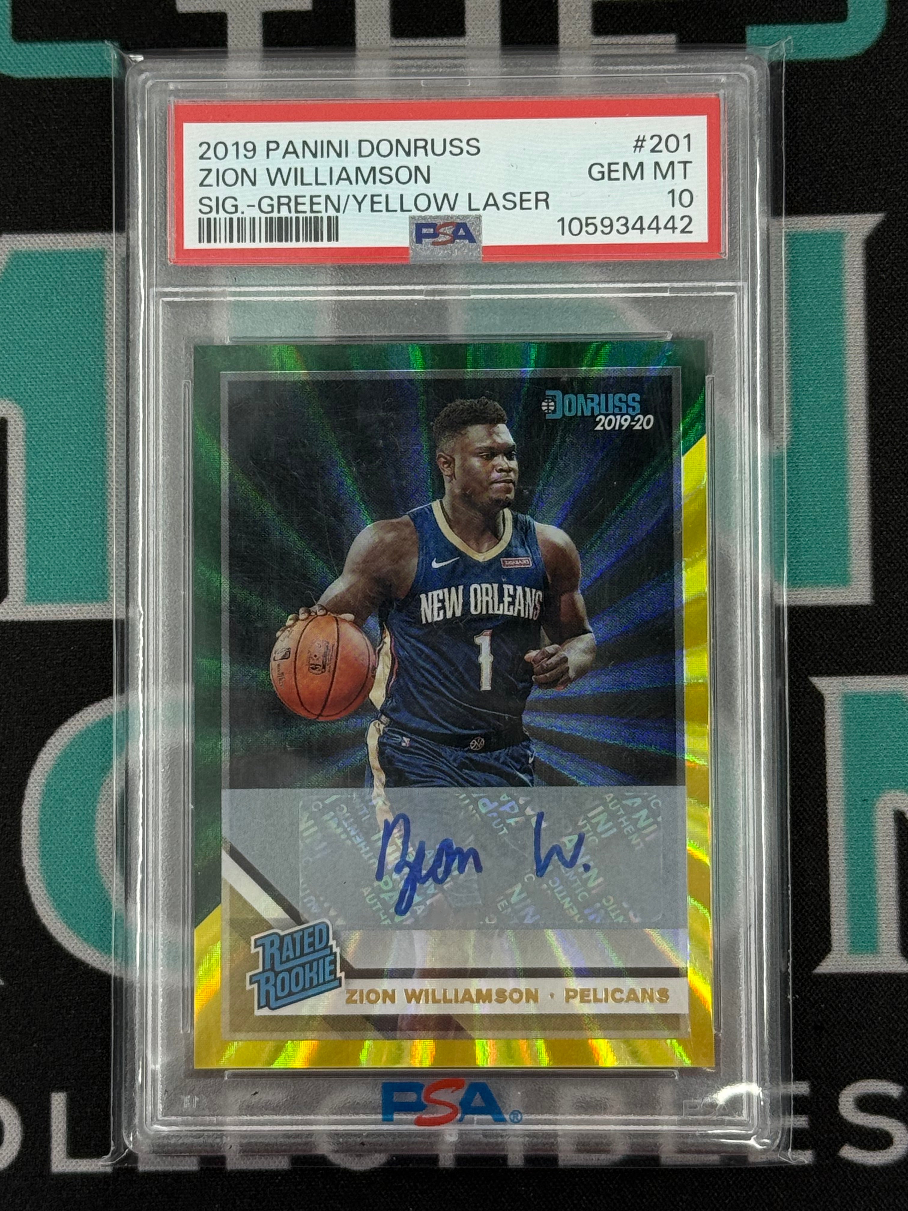 2019 Donruss Zion Williamson Autograph Rated Rookie Green Yellow Laser PSA 10
