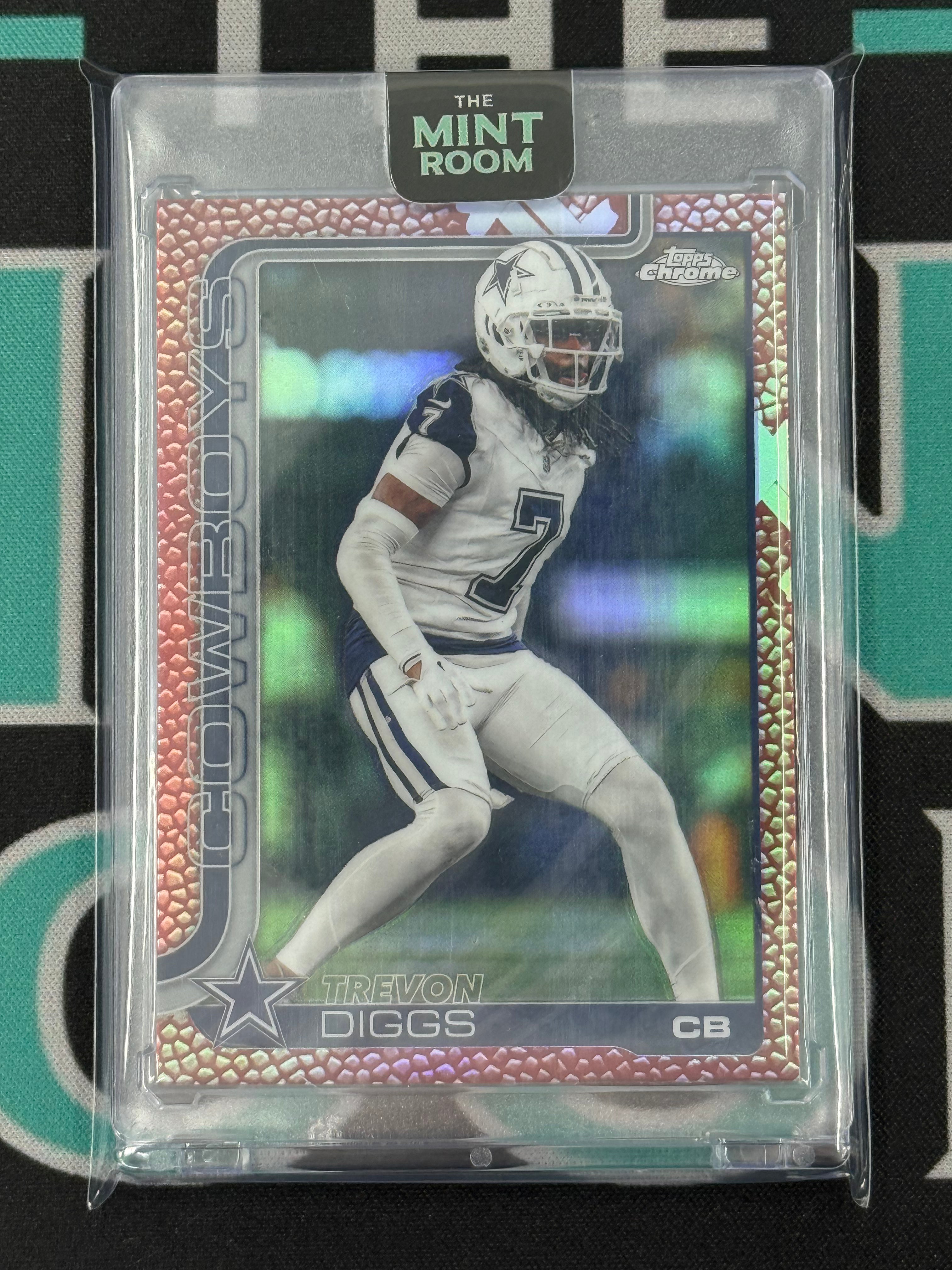 2025 Topps Chrome Trevon Diggs Football Refractor