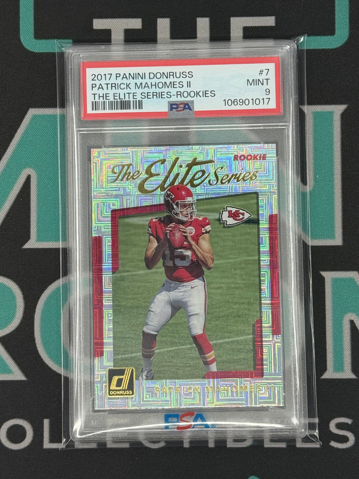 2017 Donruss Patrick Mahomes The Elite Series - Rookies PSA 9