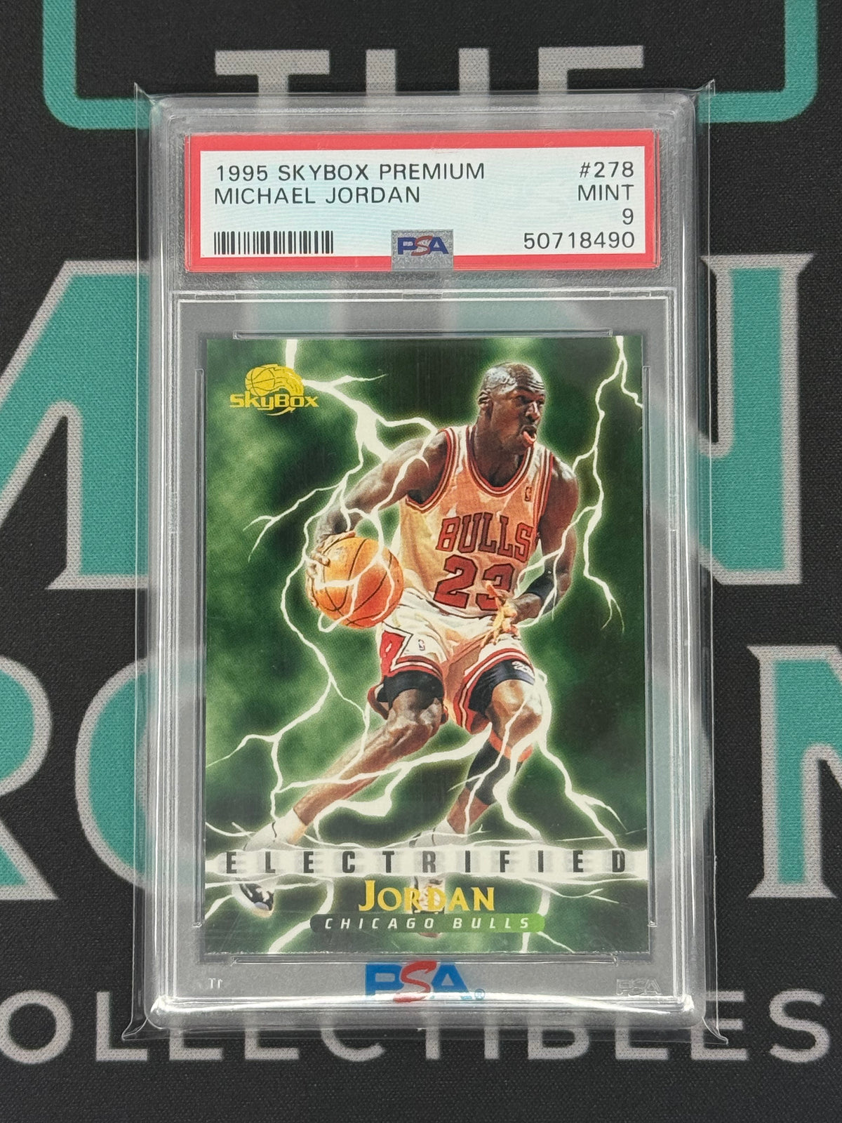 1995 Skybox Premium Michael Jordan Electrified PSA 9